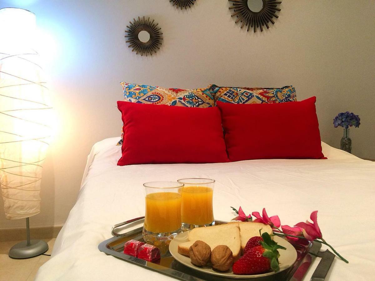 Apartamento Mon Cheri Малага Экстерьер фото