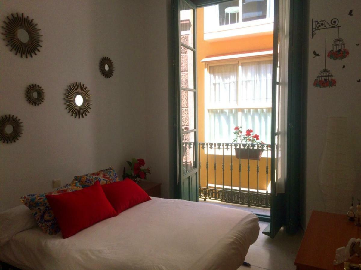 Apartamento Mon Cheri Малага Экстерьер фото
